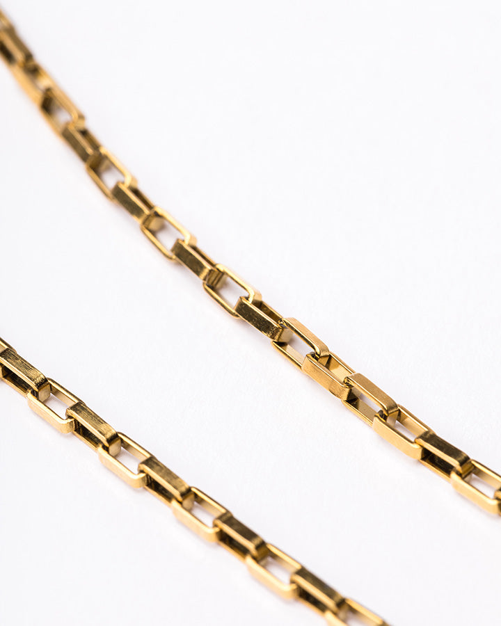 GOLD LINK SUNGLASSES CHAIN