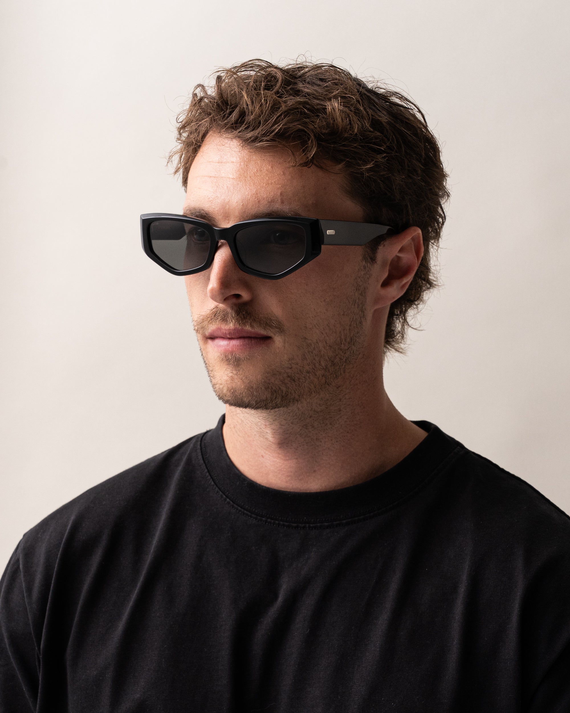 DIAMOND - BLACK POLARISED