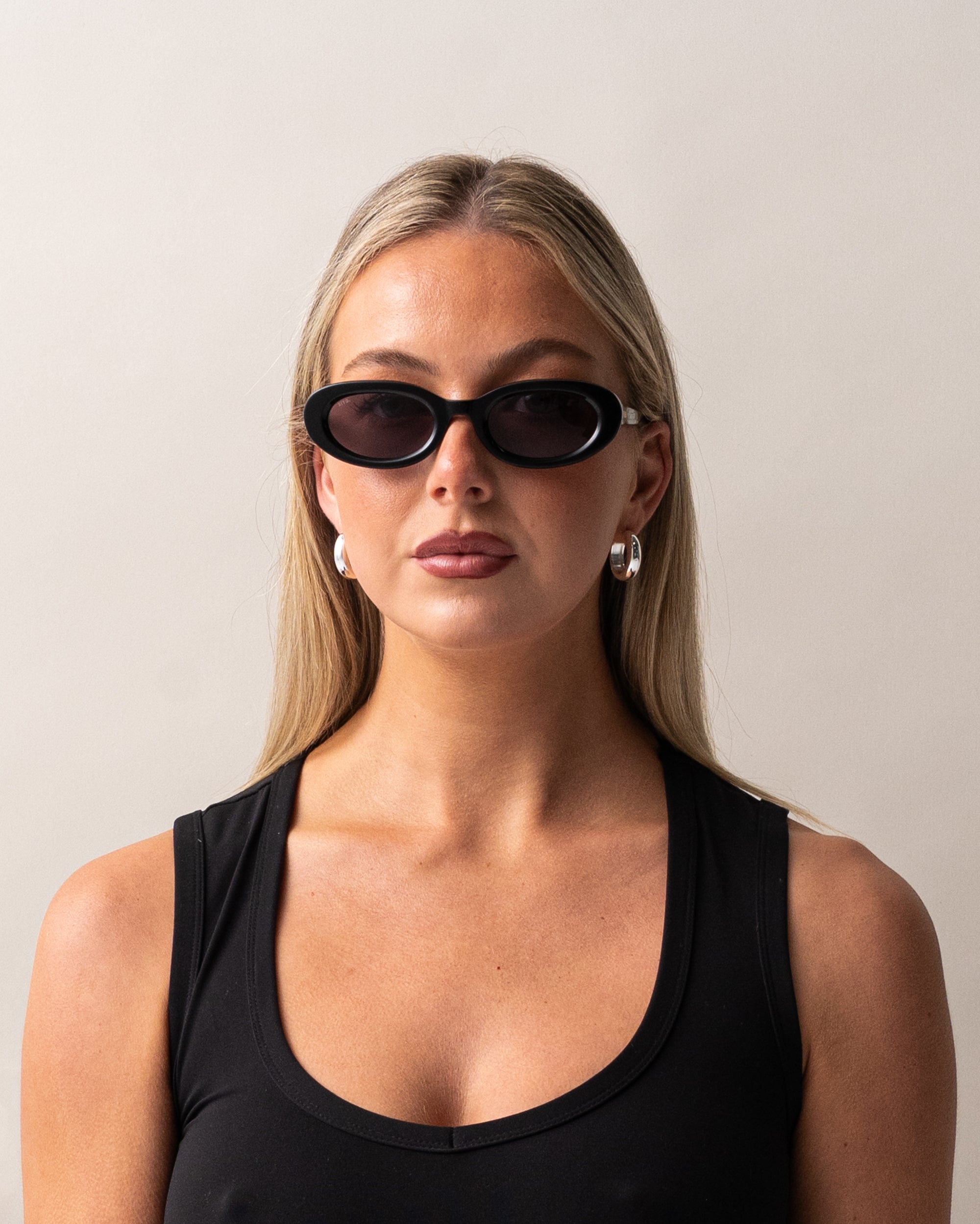 LOURDES - BLACK