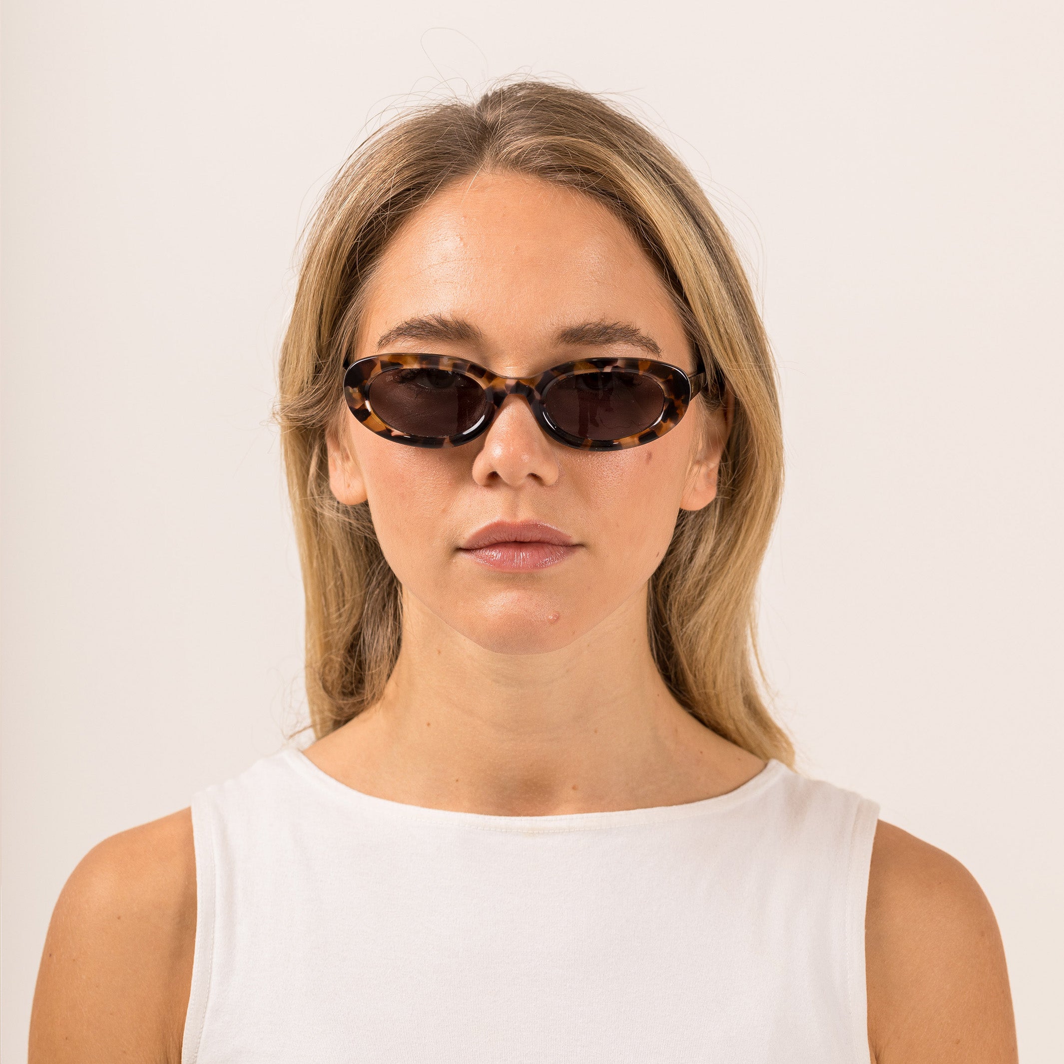 Sito Shades Australian Designed Women's Sunglasses Frame Lourdes in Pebble Tort Plant Based Acetate  Styled on Model